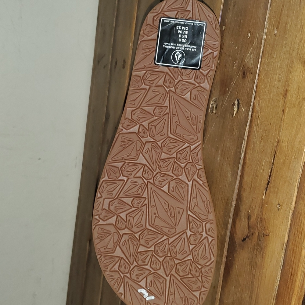 Volcom Hawthorne sandal new size 5 - Picture 5 of 6